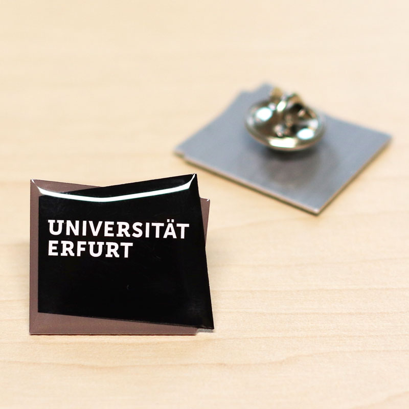 pin with logo of the University of Erfurt