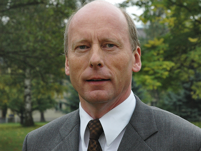 Prof. Dr. Eberhard Tiefensee