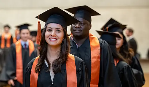 MPP Studenten bei der Graduierung