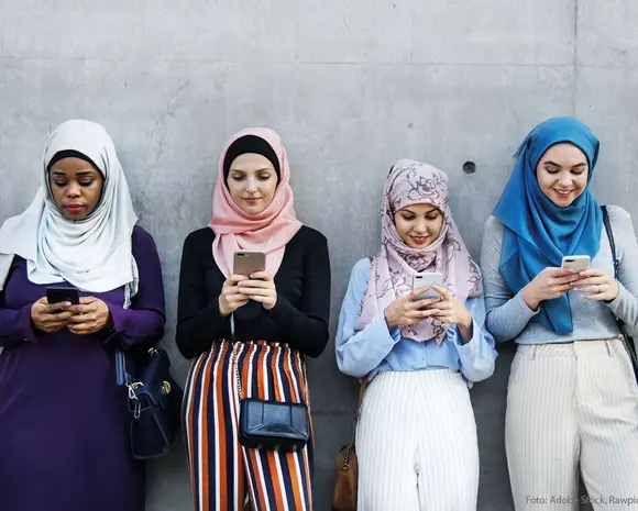 Muslima Social Media