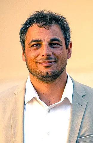 Dr. Ilyas Saliba