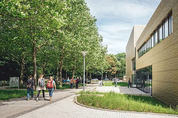 Außenansicht des Kommunikations- und Informationszentrum (KIZ) der Universität Erfurt