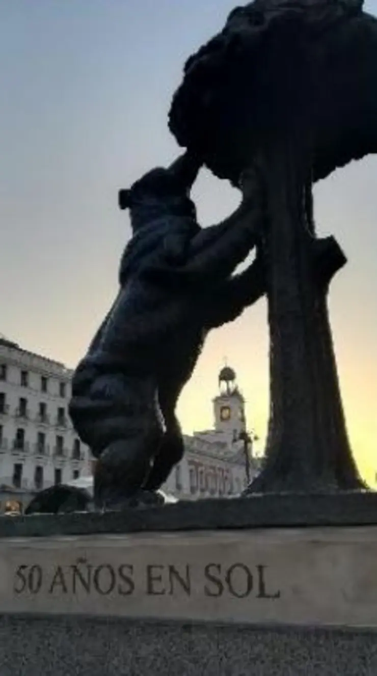 Eine Statue in Madrid