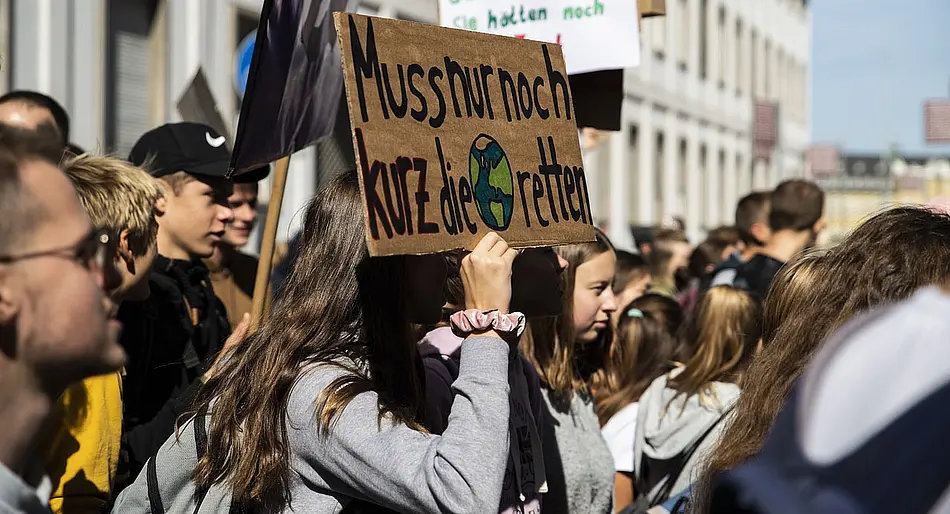 Menschen beim Klimastreik