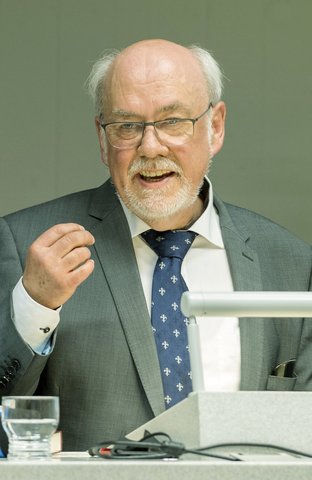 Prof. em. Dr. Freimut Löser
