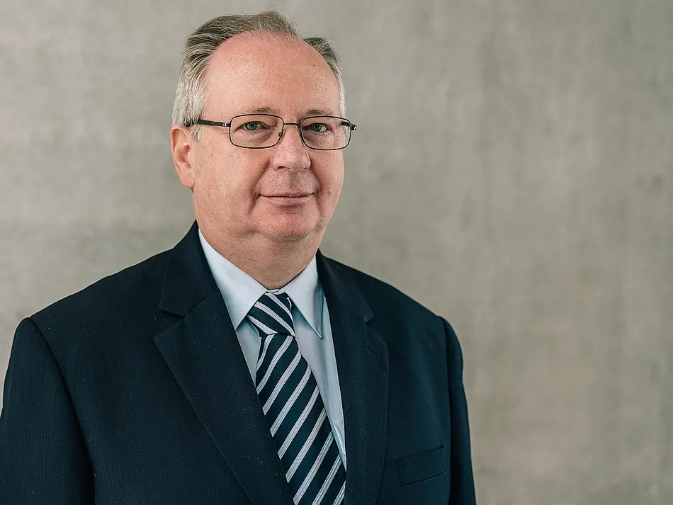 Prof. Dr. Dr. Csaba Földes