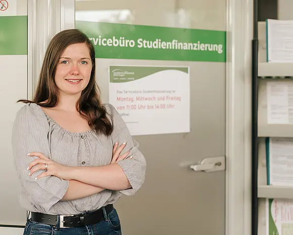 Studienfinanzierung Uni Erfurt Studierendenwerk Studentin
