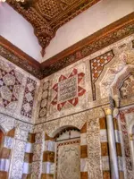 Mosaik an den Wänden 
