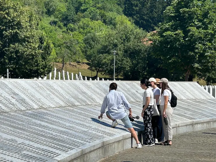 MPP students in front of the Szrebrenica Memorial