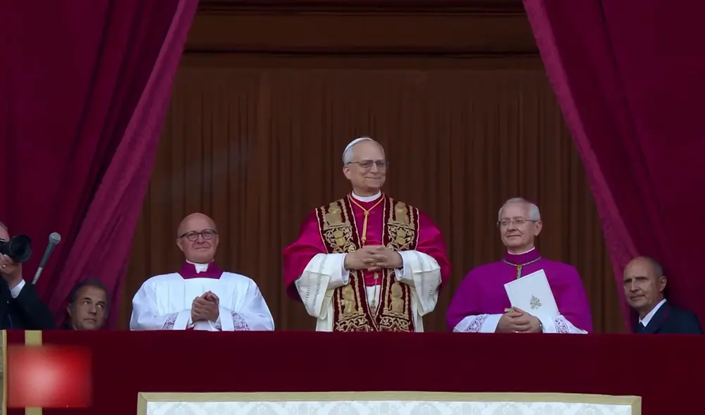 Papst Leo XIV. nach seiner Wahl