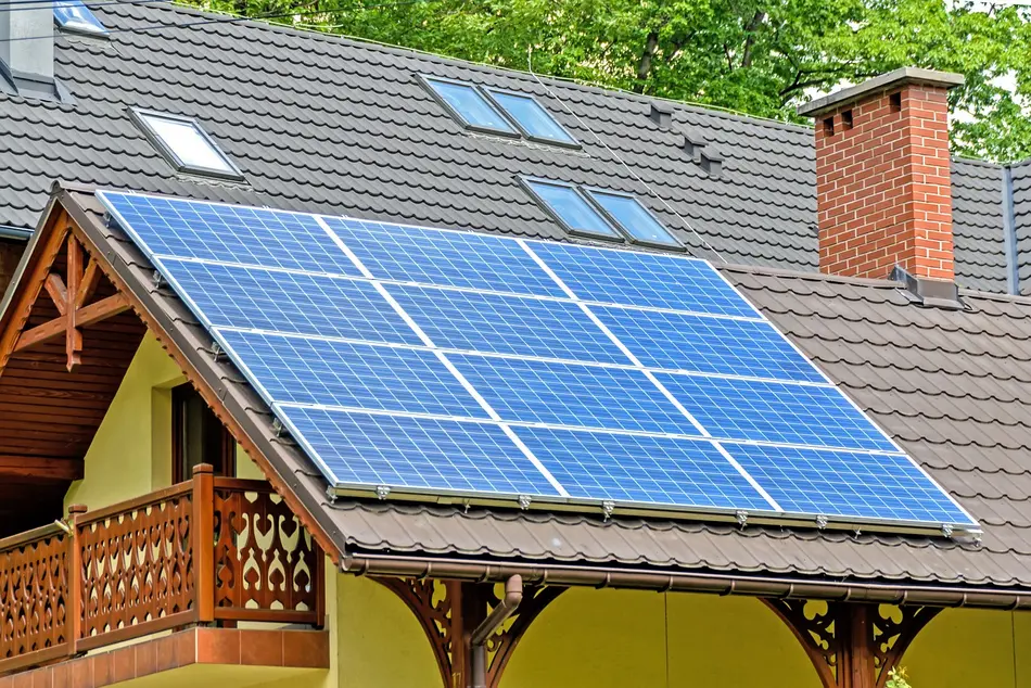 Solarpanels auf einem Dach