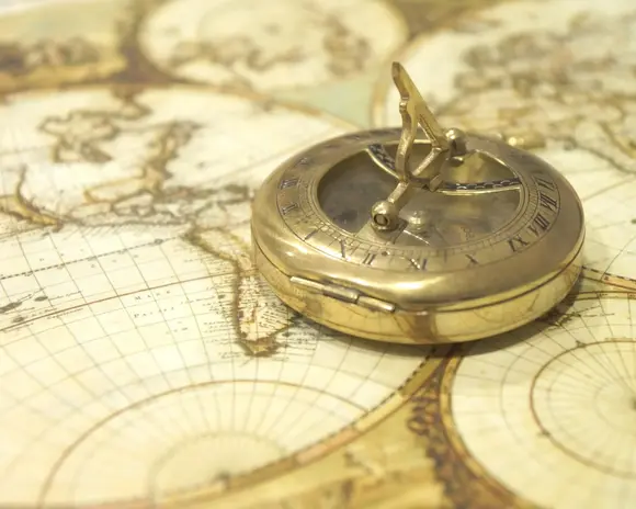 Landkarte und Kompass