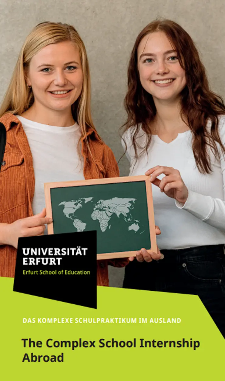 Cover der zweisprachigen Informationsbroschüre "Das Komplexe Schulpraktikum im Ausland"