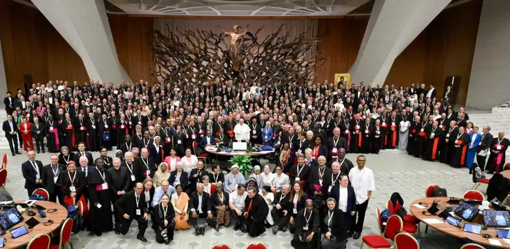 Foto der Weltsynode, Versammlung von ganz vielen Kirchenvertreter*innen