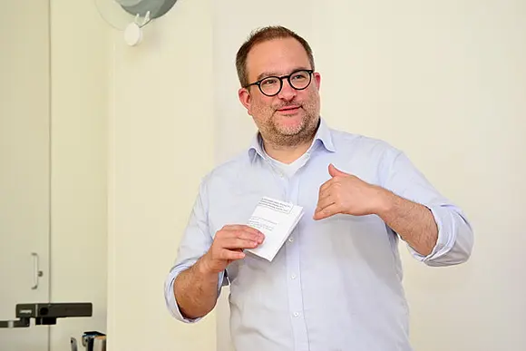 Holger Zaborowski beim Erklären