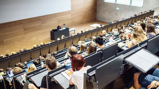 Hoersaal 1 KIZ Uni Erfurt