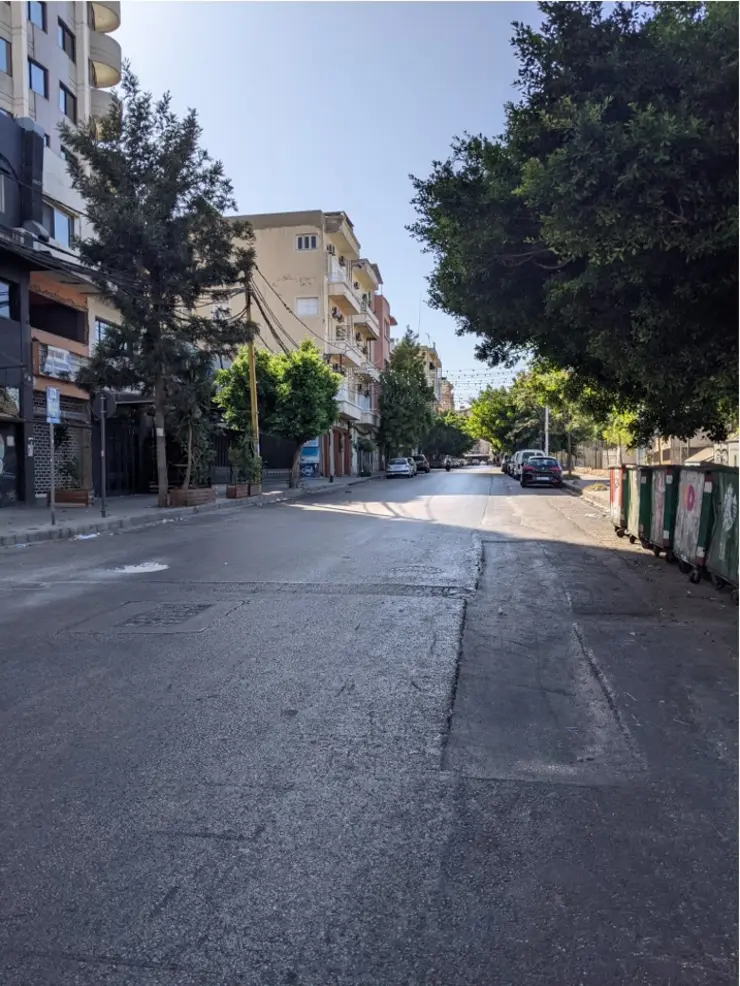 Foto der leeren Armenia Street an einem Sonntagmorgen