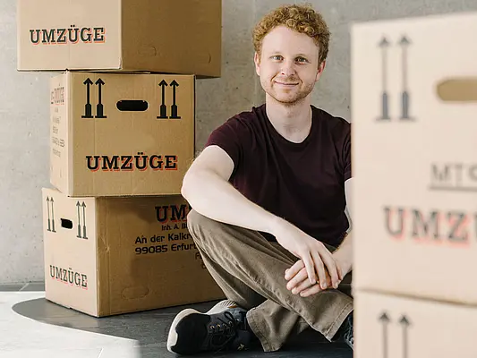 Student beim Umzug nach Erfurt