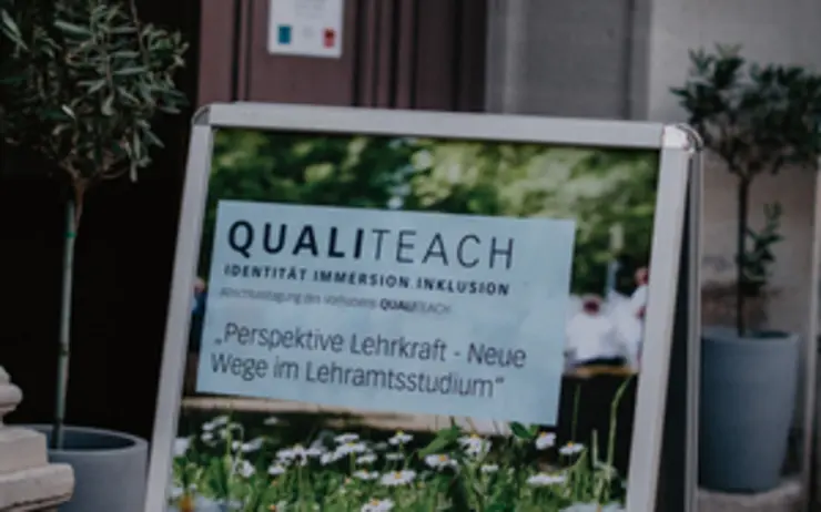 Poster Qualiteach "Perspektive Lehrkraft - Neue Wege im Lehramtsstudium"