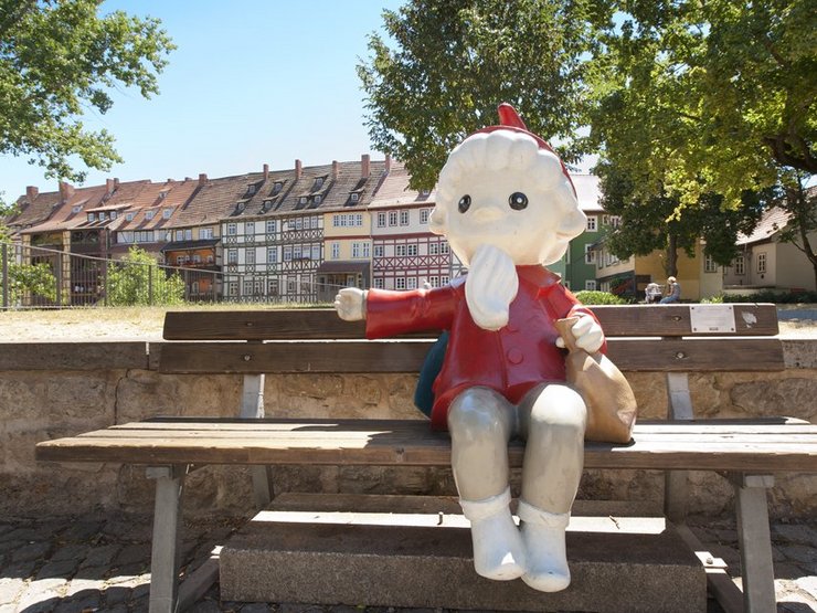 Sandmann-Figur vor der Krämerbrücke Erfurt