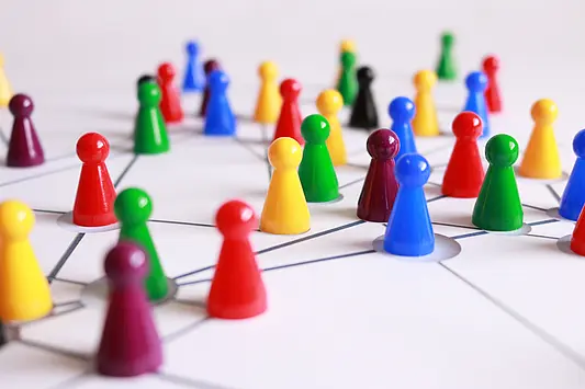 Symbolbild Teamarbeit (Spielfiguren)