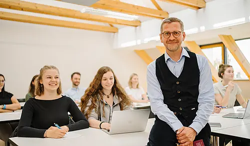 Studierende im Seminar Kommunikationswissenschaft Uni Erfurt 