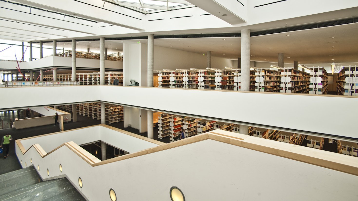 Bibliothek von innen