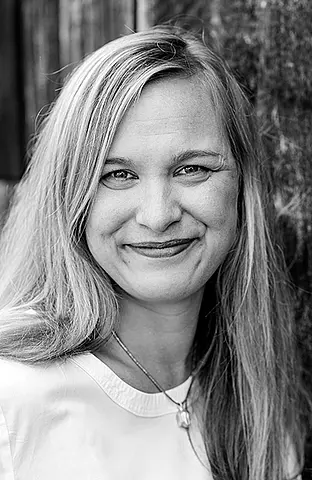 Dr. Carina Hübner