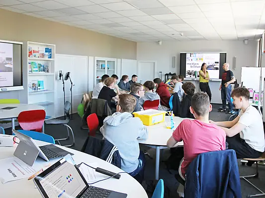 Werkstatt für Medienbildung der Universität Erfurt Lego Education Spike