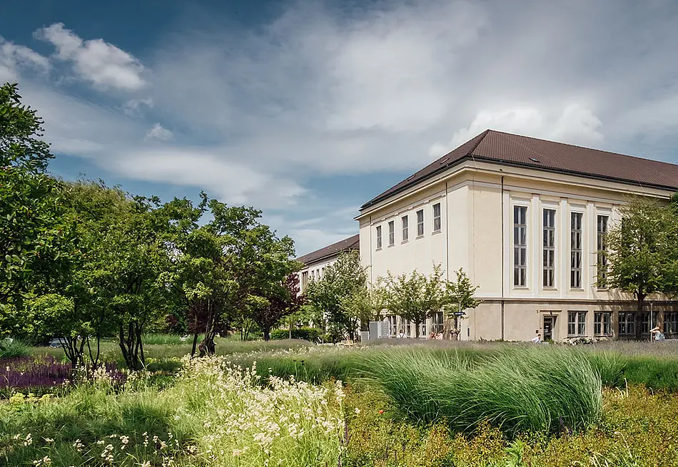 Das Audimaxgebäude der Universität Erfurt