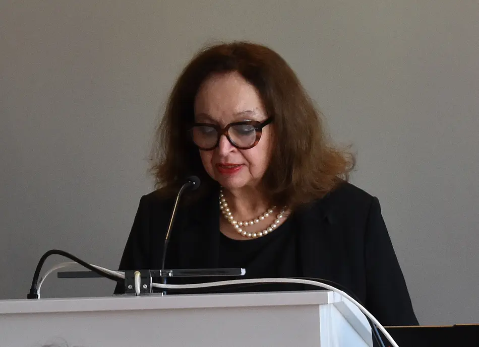 Liliane Weissberg am Rednerpult