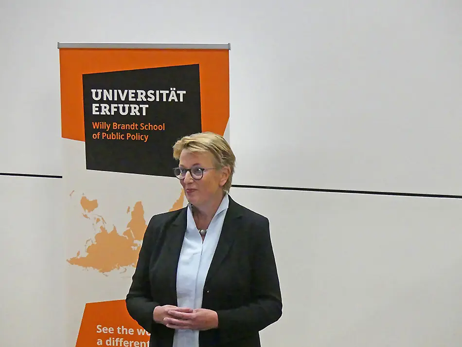 Dr. Almut Wieland-Karimi 