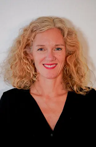 Dr. Stephanie Kurtenbach