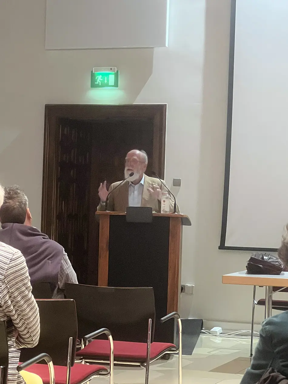 Prof. Dr. Werner Stegmaier (Greifswald) beim Vortrag