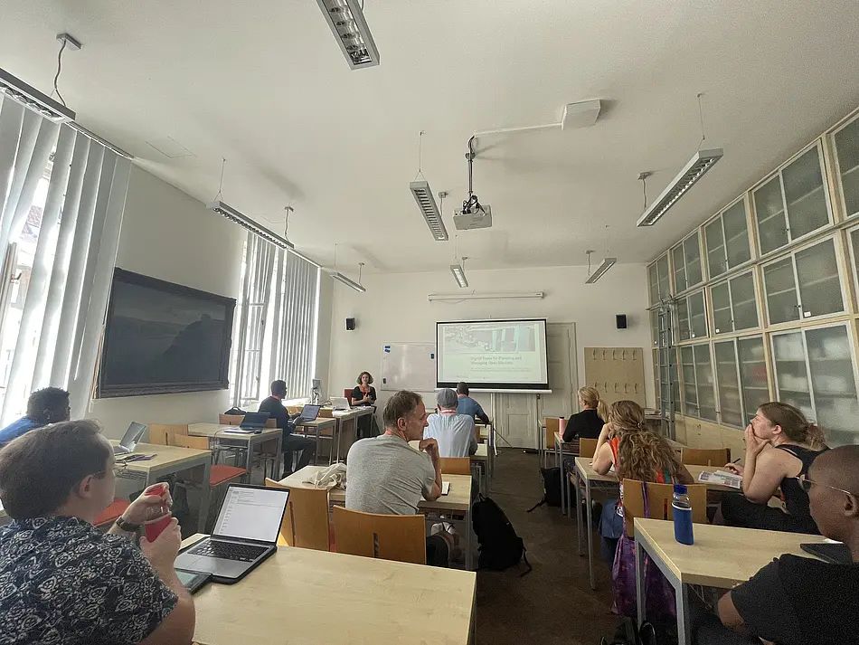 Bei der ECAS2025 in Prag