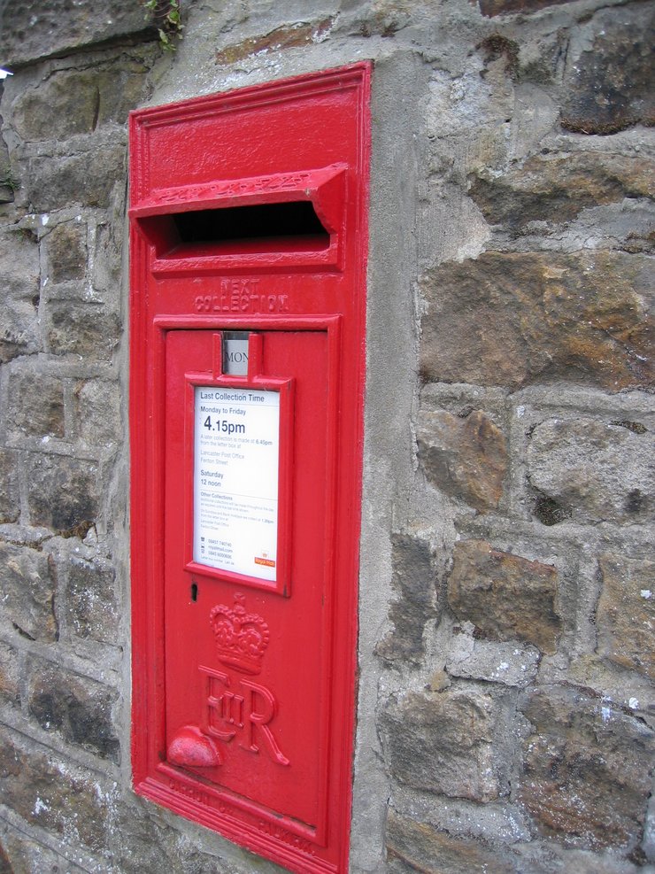 Dieses Bild zeigt einen englischen Postkasten.