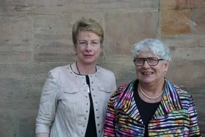 Prof. Dr. Myriam Wijlens und Ursula Samietz (Missbrauchsbeauftragte des Bistums Erfurt)