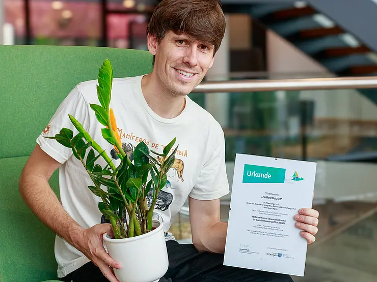 Der Gewinner des FAIRest Dataset Wettbewerbs 2026: Thore Engel von der Friedrich-Schiller-Universität Jena