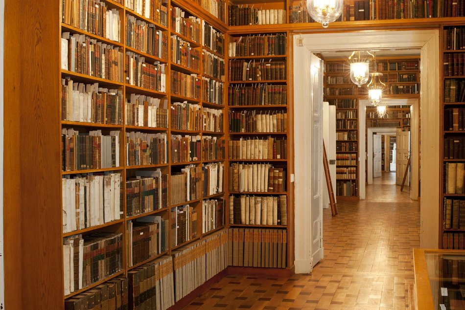 Hallway of books in the Gotha Research Library