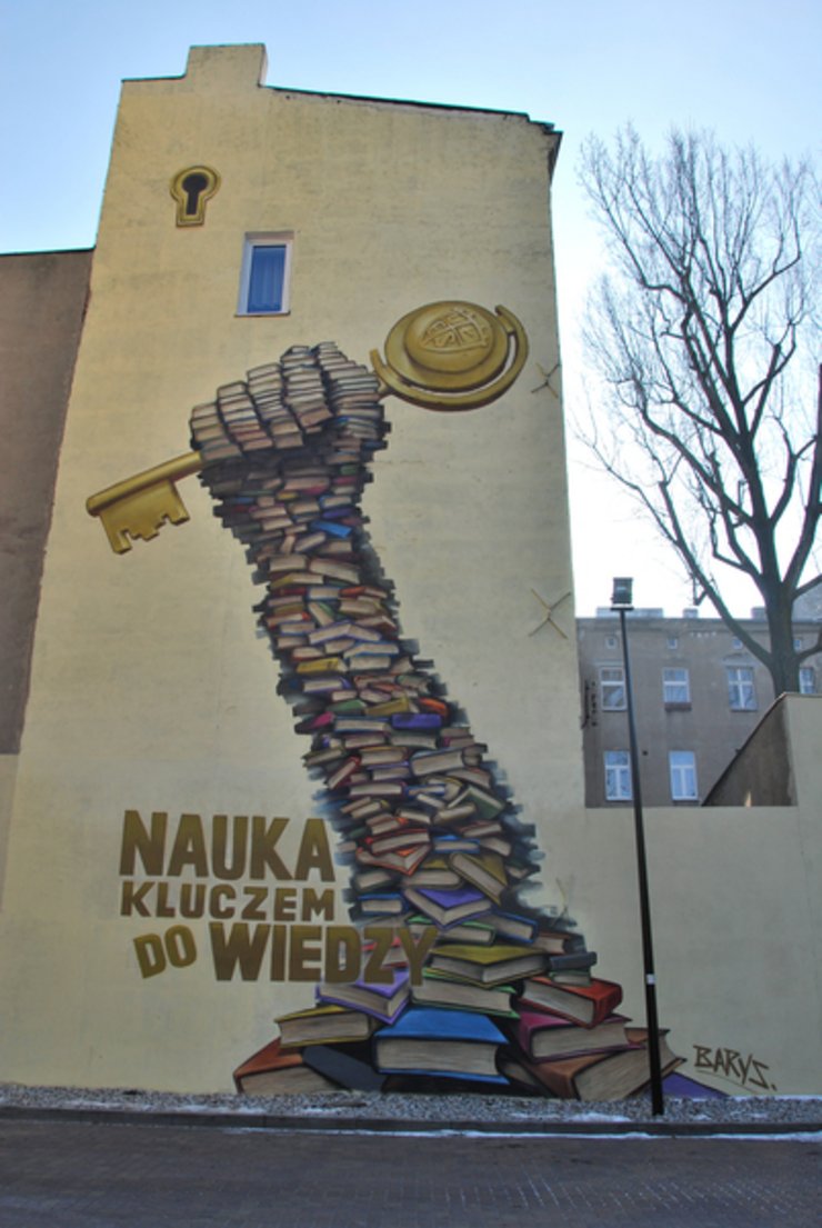 Image: Barys, Mural "Education a key for knowledge" © Wikimedia Commons