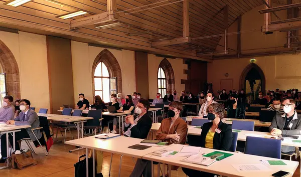 Die Teilnehmer*innen der Veranstaltung im Coelicum