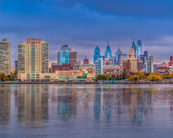 Bild zeigt Skyline von Philadelphia
